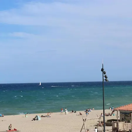 Holiday home Comfortable With Terrace Near Sea